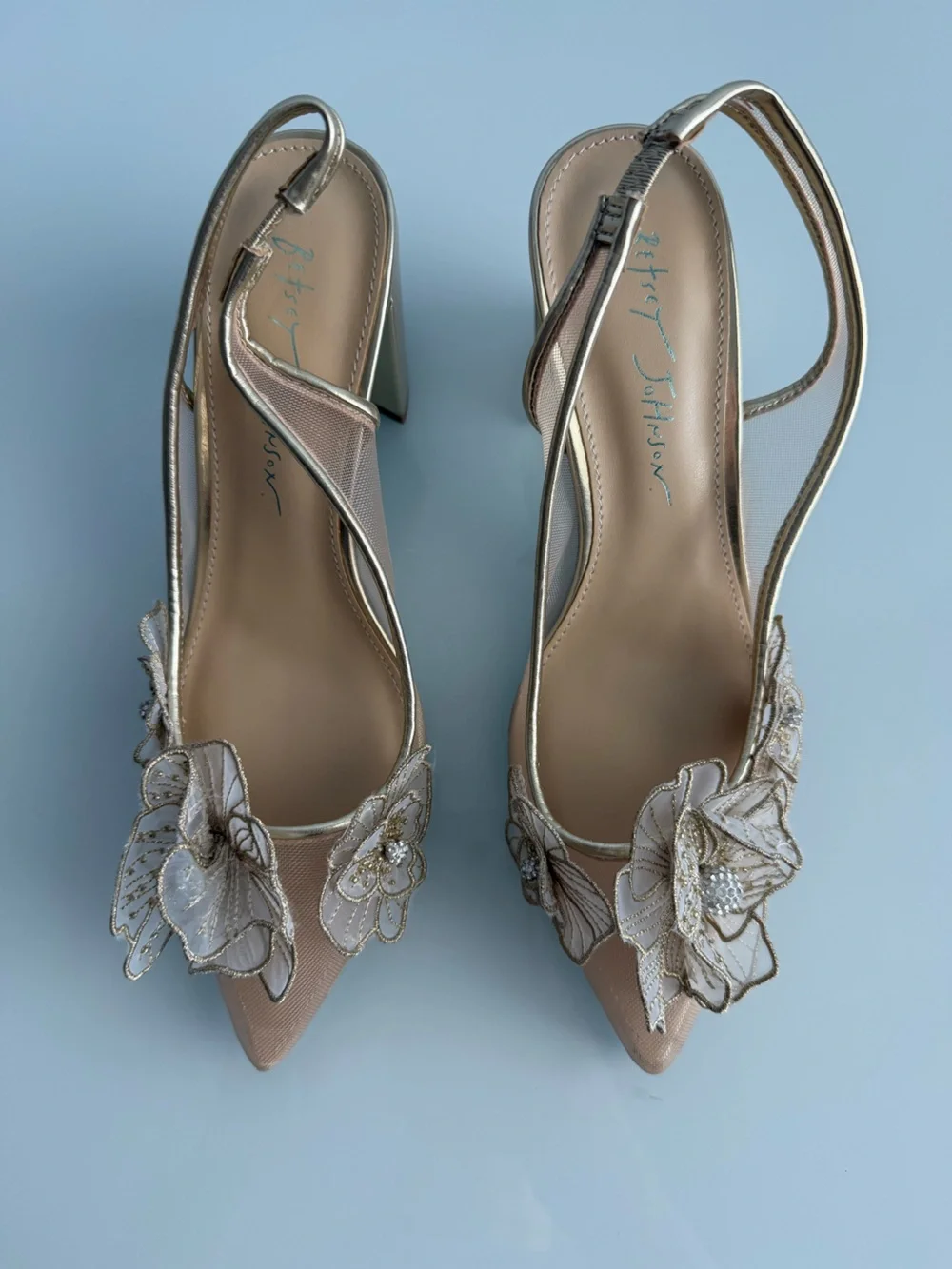 Betsy Johnson Women’s Mesh Floral Avi Pumps Size 6